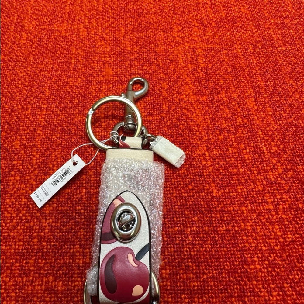 ❤️❤️❤️Authentic Coach Cherry bag charm ❤️❤️❤️ - Picture 7 of 11